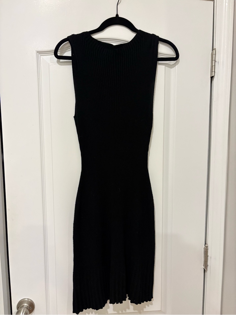 Club Monaco Black Sleeveless Ribbed Midi Dress